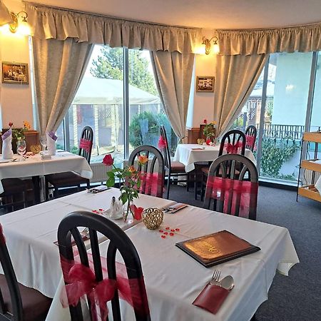 Kastiel Agatka Hotel Chorvatsky Grob Eksteriør billede