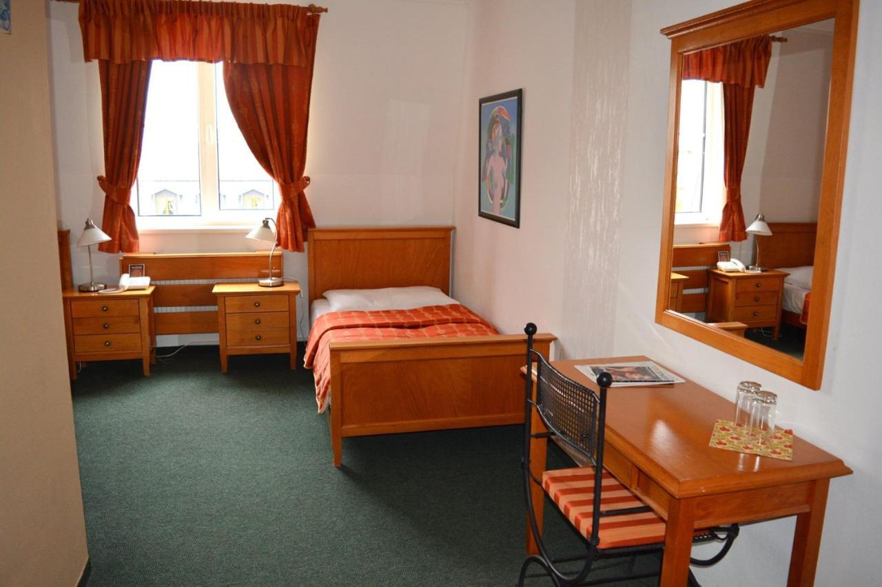 Kastiel Agatka Hotel Chorvatsky Grob Eksteriør billede